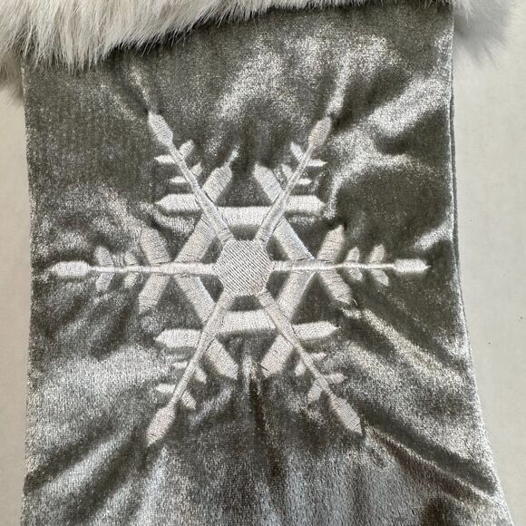 Prima Creations 2008 Gray Snowflake Fluffy Christmas Stocking - Picture 4 of 11